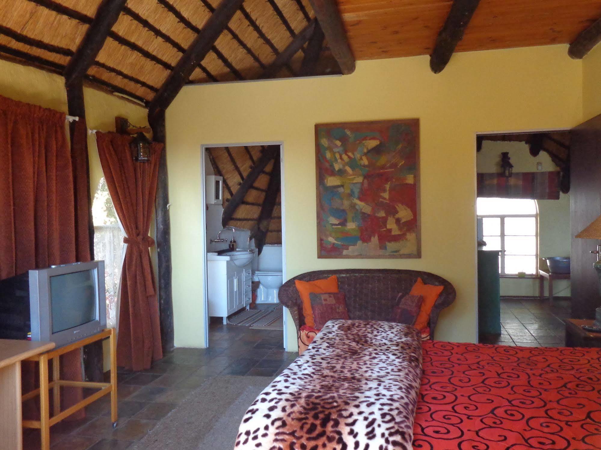 Treetops & Treats Guest House Pretoria-Noord Exterior foto